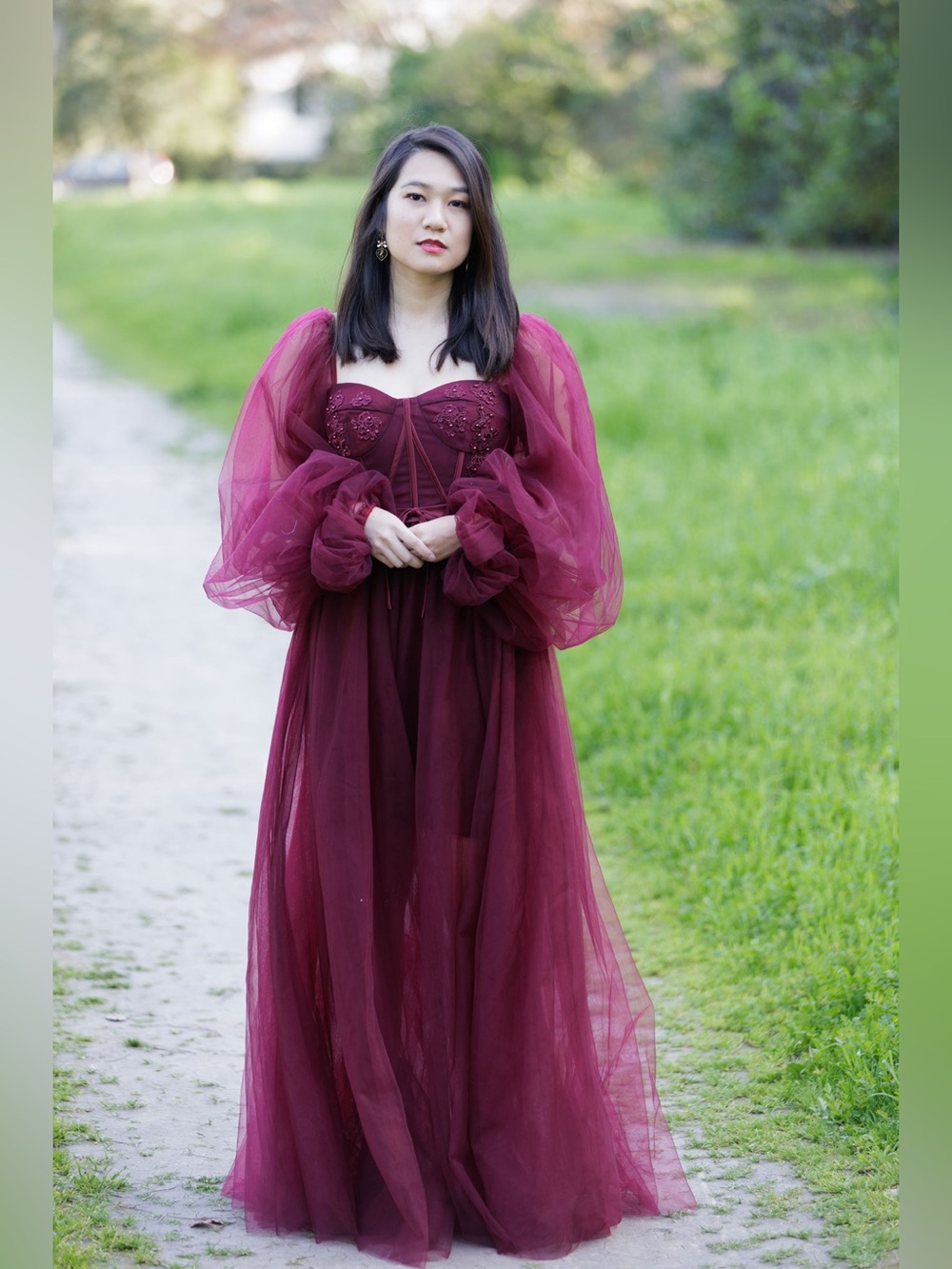 Elegant Burgundy Long Sleeve Lace Appliqué Dress